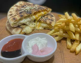Makloub Fromage
