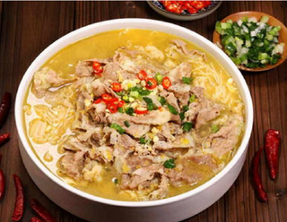 103酸汤肥牛Manzo in zuppa agro-piccante