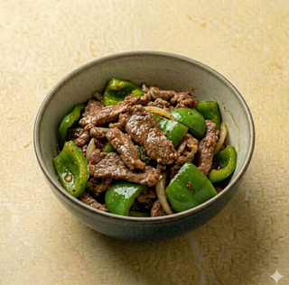 Manzo saltato in padella al peperone verde/brasato