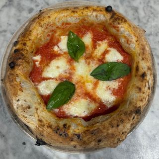 Margherita con bufala