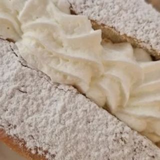 Maritozzo con panna