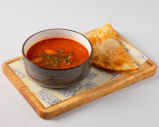 Мексиканский суп с чебуреками (680г)
