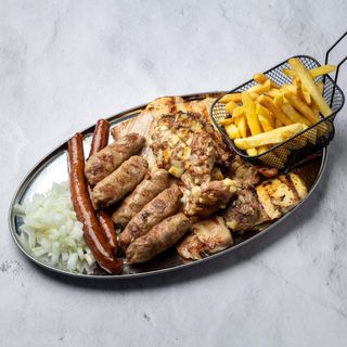 Mešano meso 1kg  i 2 somuna