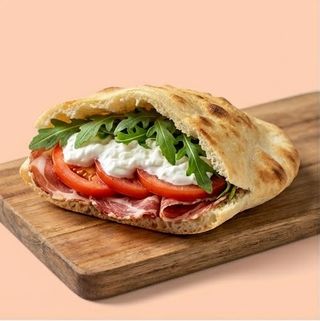 Mezza puccia farcita