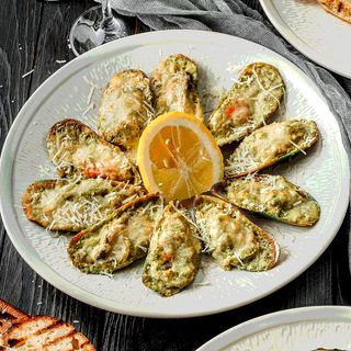 Midii coapte cu Parmigiano