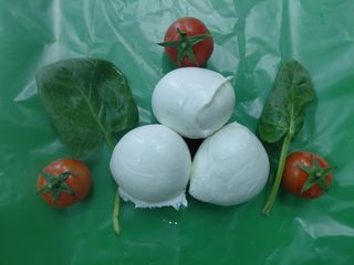 Mozzarella di bufala campana dop ogni busta da 250 g