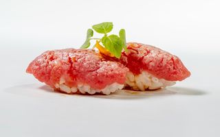 N07. Nigiri beef
