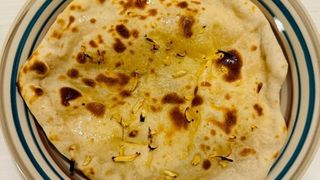 Nan con aglio e formaggio