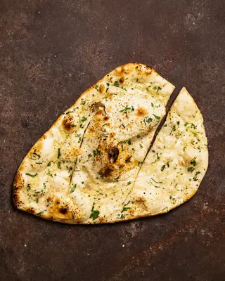 Naan com Alho