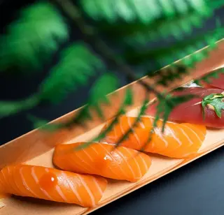 Nigiri di salmone 4 pezzi