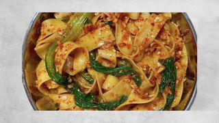 Oil-splashed noodles