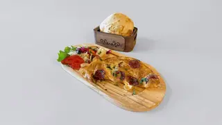 Omlet sa kosovskim sudžukom