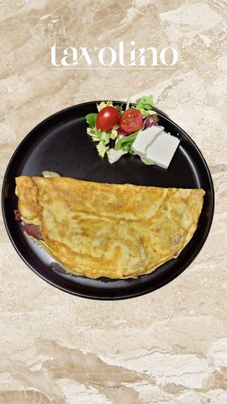 Omlet sa suhim mesom