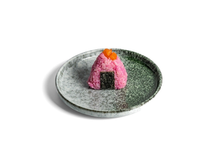 Onigiri sake pinku