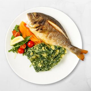 Orada ili brancin s blitvom na dalmatinski