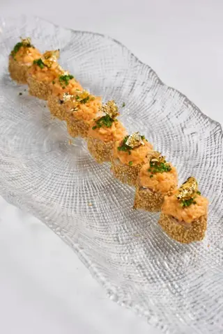 Острый ролл с лососем (250г)