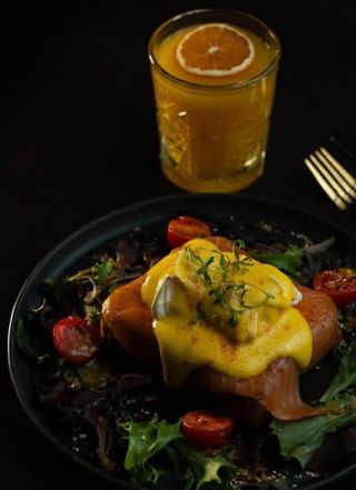 Ovos Royale com Pão de Forma Brioche