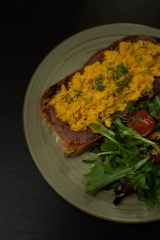 Ovos Mexidos com Tosta