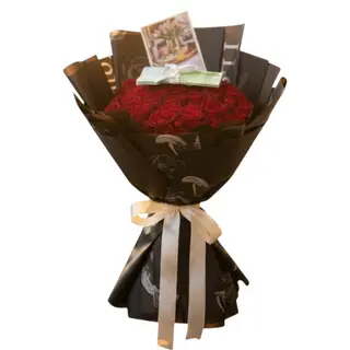 Red Table Bouquet with 100K Gift Money