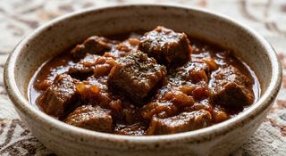 Pezzetti di cavallo al sugo
