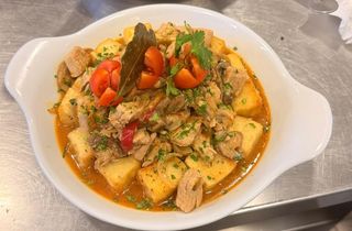Picado de Atum e Milho Frito