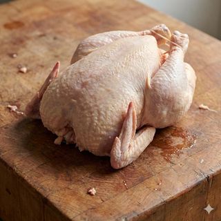 Pollo bustio intero da 1.8 kg a 2 kg