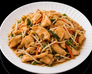 56. Pollo con germogli di soia
