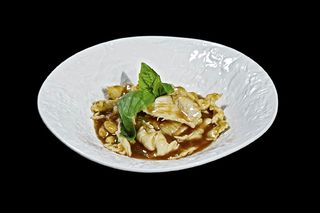 Pollo con mandorle