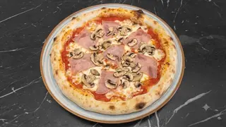 Prosciutto e funghi