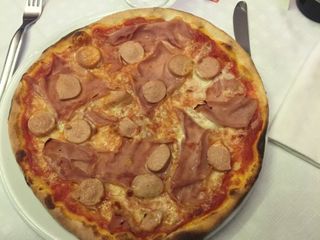 Prosciutto e wurstel