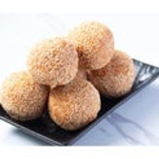 Palline di sesamo fritte con ripieno di fagioli rossi