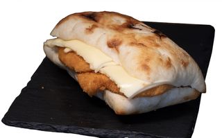 Panino cotoletta e formaggio