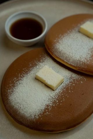 Panqueca Clássica com Manteiga e Maple Syrup