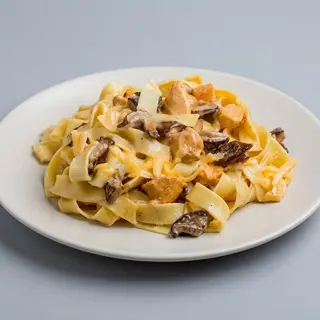 Pasta Émincé De Poulet Sauce Crème Champignon