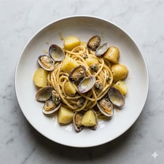 Pasta patate e vongole