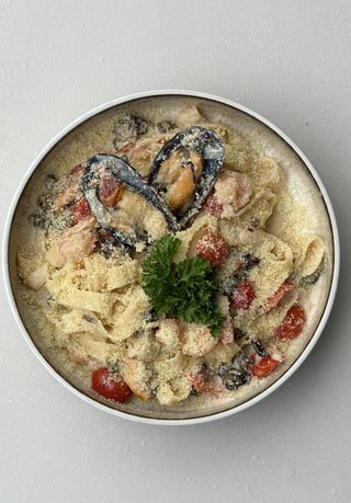 Паста с морепродуктами (400г)