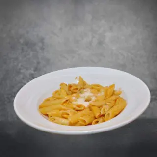 Pasta s pet vrsta sira