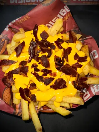 Patate fritte cheddar e bacon