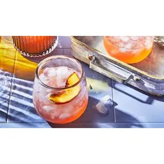 Peach lemonade