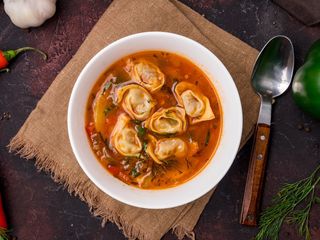 Пельмени в красном бульоне (350г)