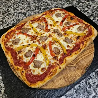 Peperoni e salsiccia