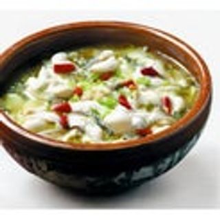 Pesce con crauti nel brodo