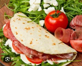 Piadina crudo