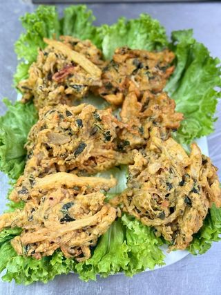 Piaz pakora fritta
