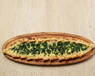 Пиде с сыром и шпинатом (300г)