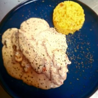 Pileći fileti u gorgonzola sosu