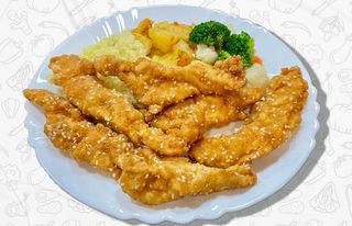 Pileći štapići sa prilogom