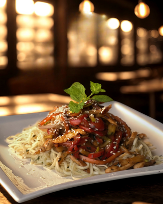 Pileći wok sa rižom