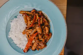 Pileći wok Sweet and sour