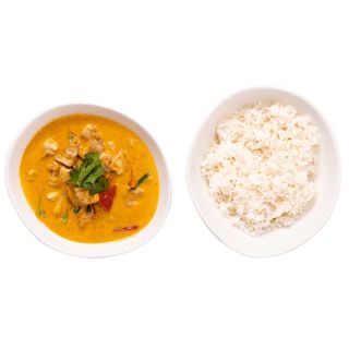 Piletina u crvenom curry sosu